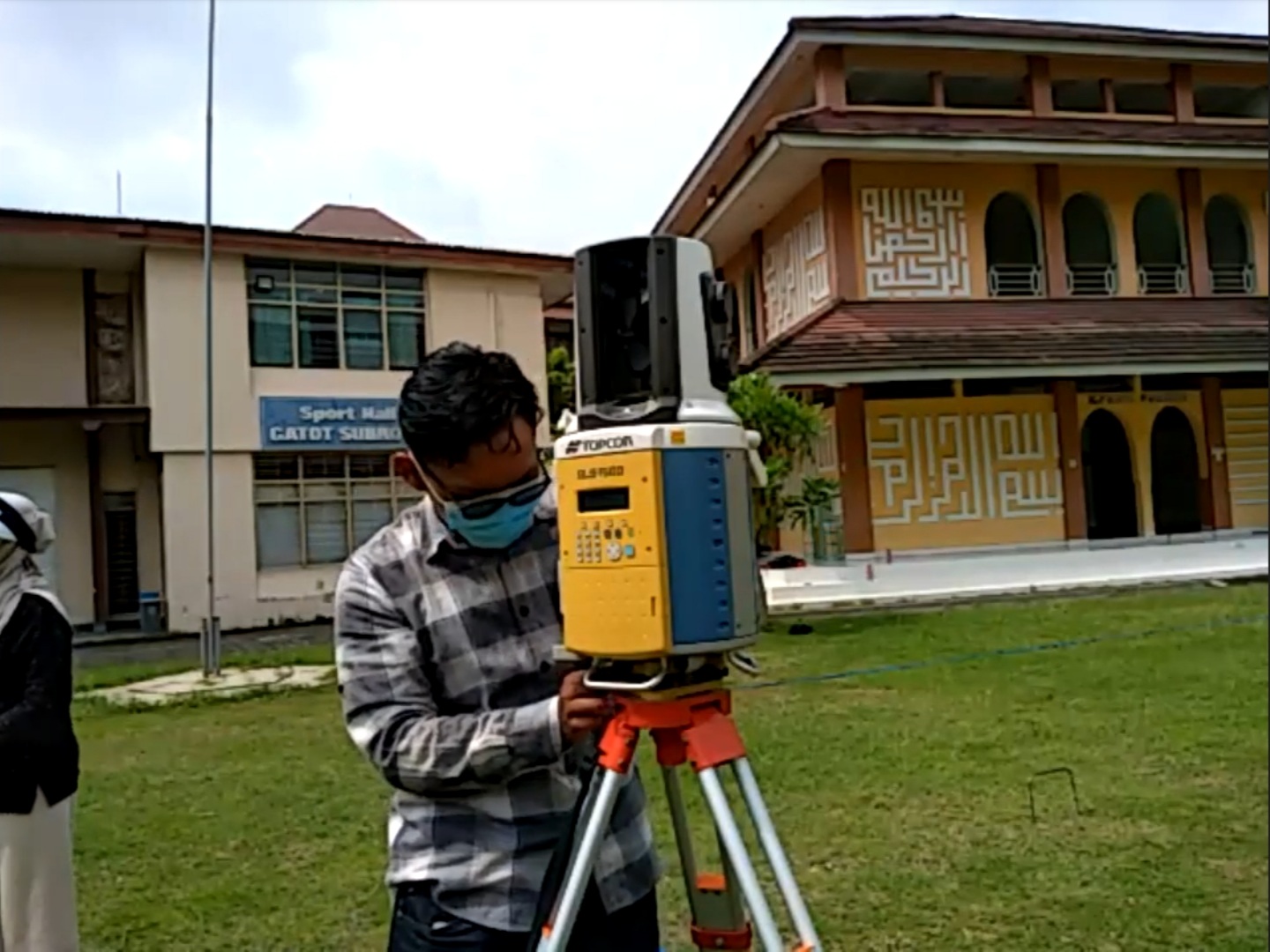 Kuliah Umum “Pelatihan Terrestrial Laser Scanner (TLS)”